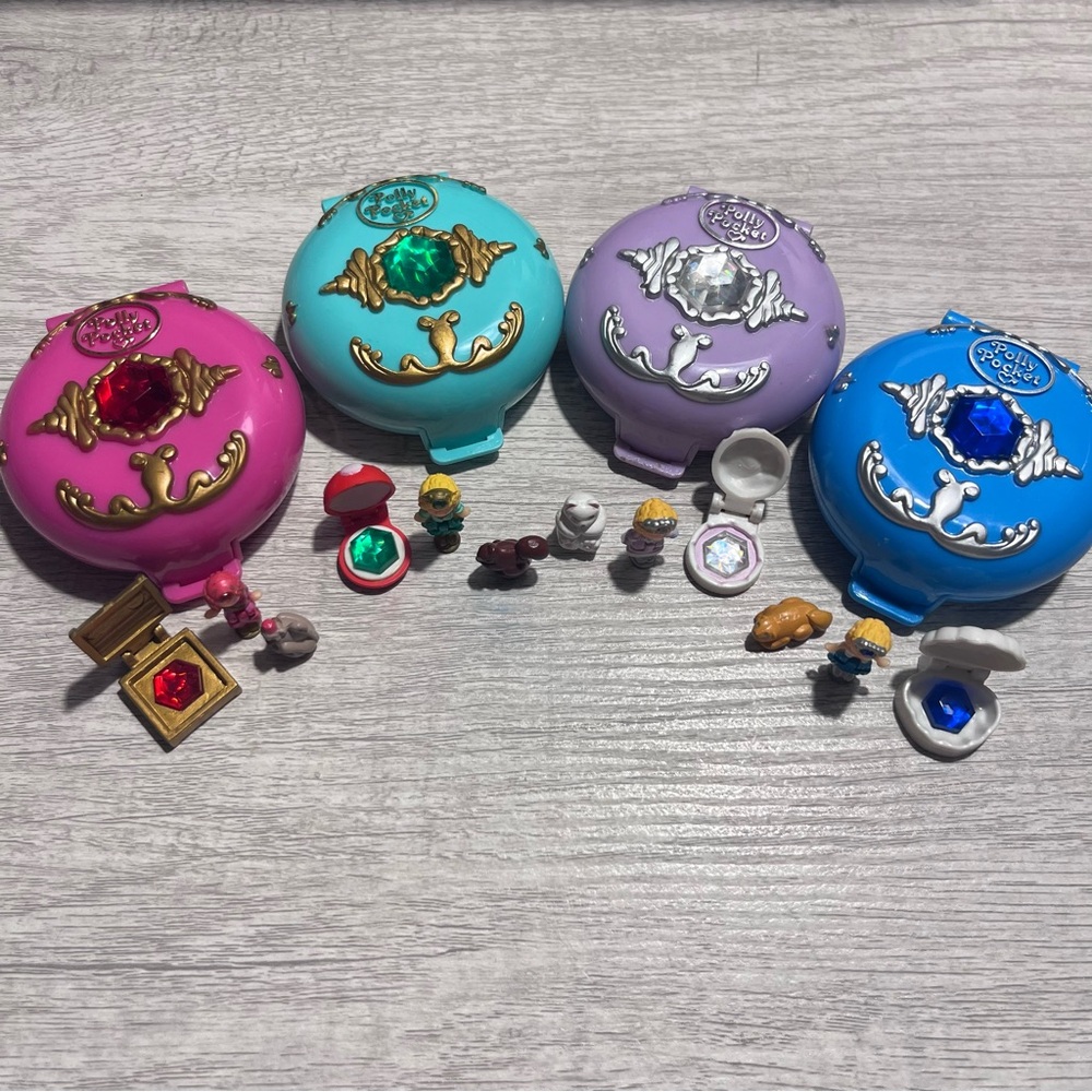 1992 COMPLETE Lot of Bluebird Polly Pocket Jeweled Series